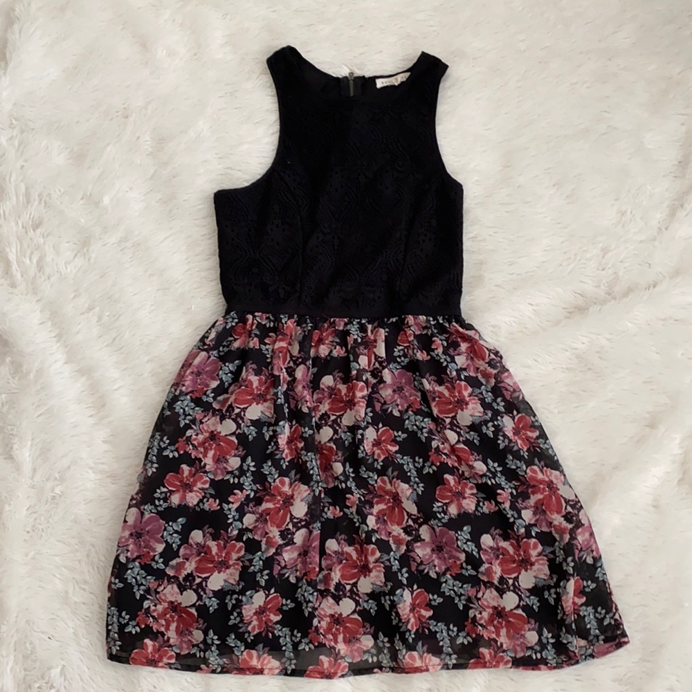 Black lace with floral dress size xs